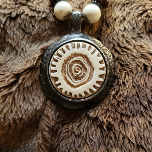 **SOLD**Robert ShieldsTribal and Jasper Necklace - Picture 4 of 9